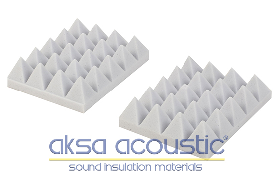 akustik piramit süngeri